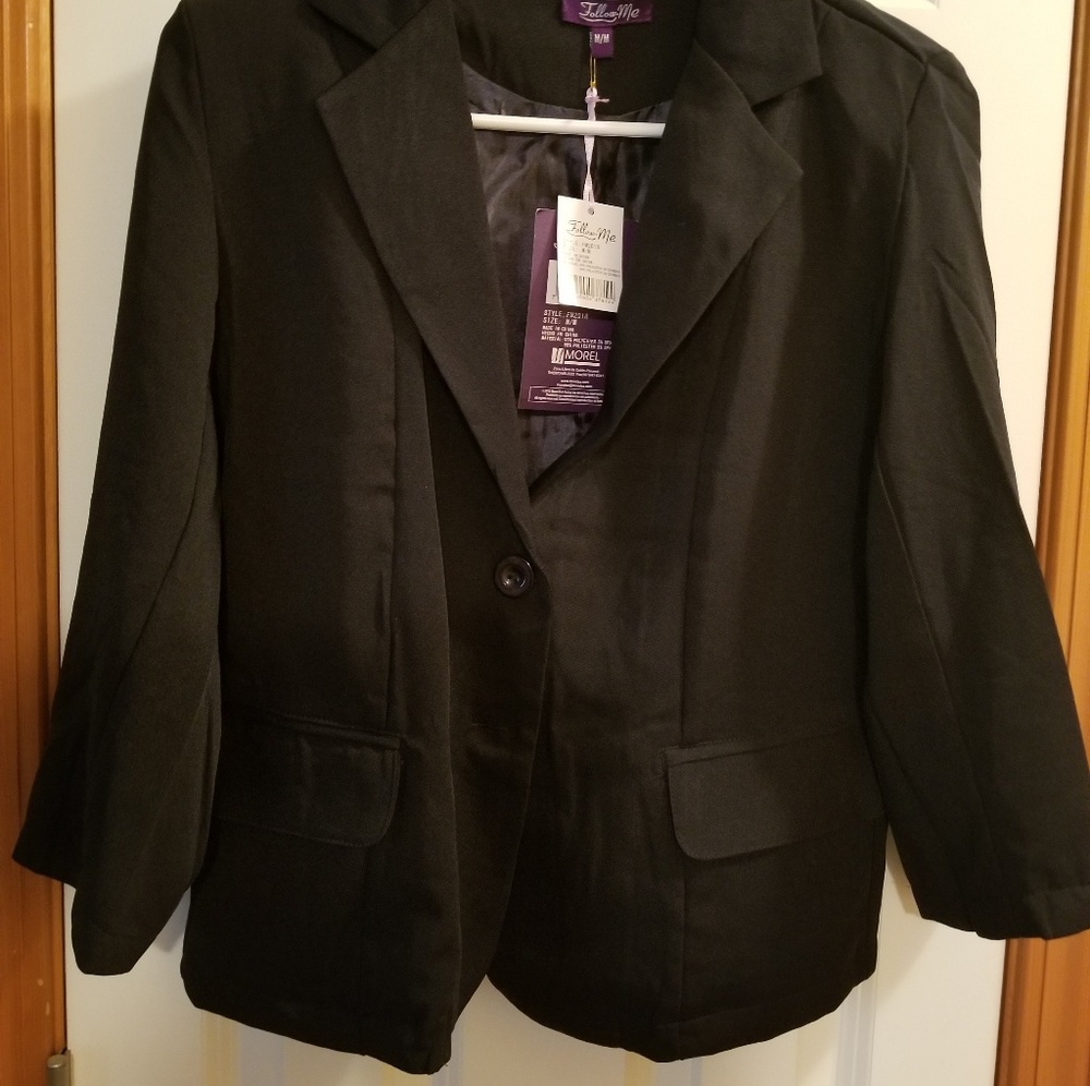 Blazer - Picture 3 of 5